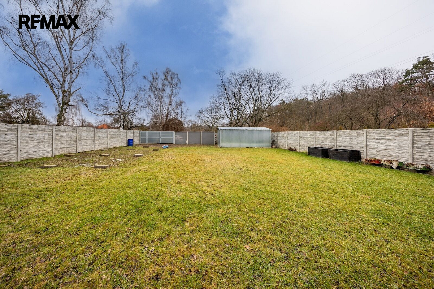 Prodej stavebního pozemku 596 m² – fotografie 3