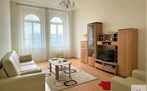 Prodej bytu 2+1 60 m², nábřeží Jana Palacha, Karlovy Vary