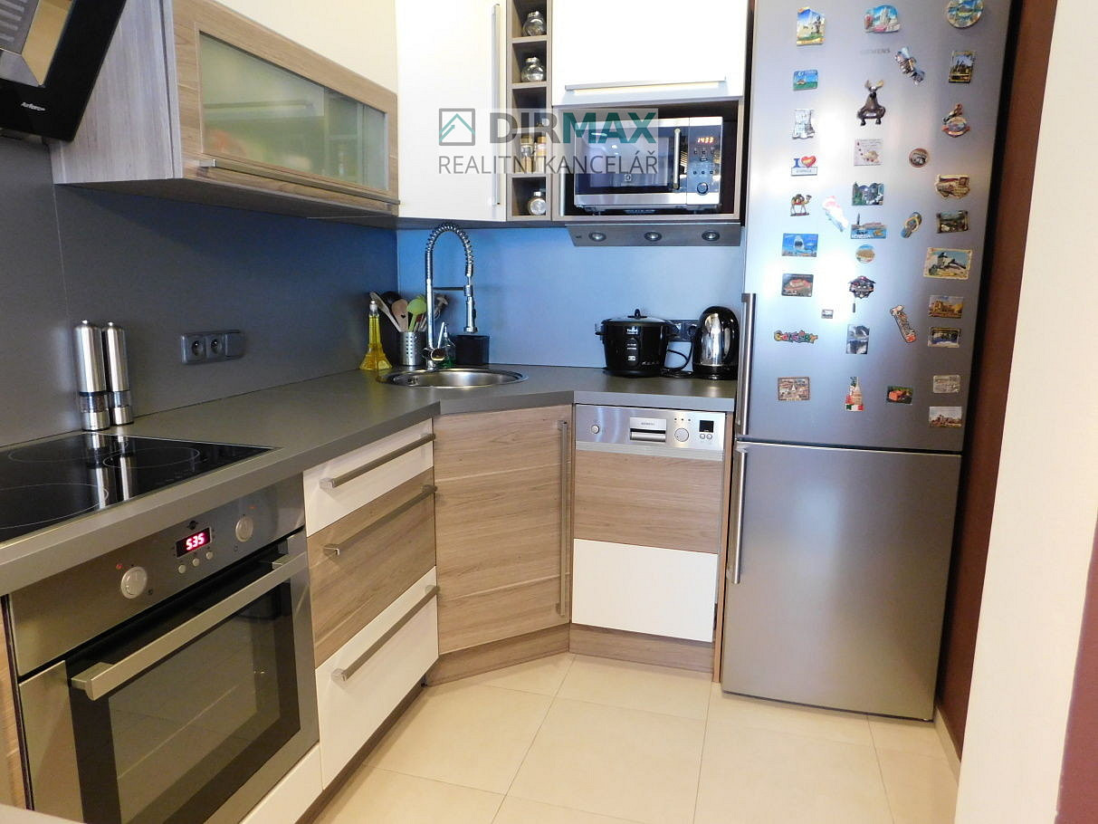 Pronájem bytu 2+kk 53 m² – fotografie 3