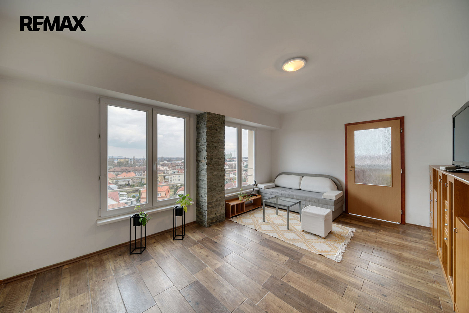 Pronájem bytu 3+1 58 m² — photo 3