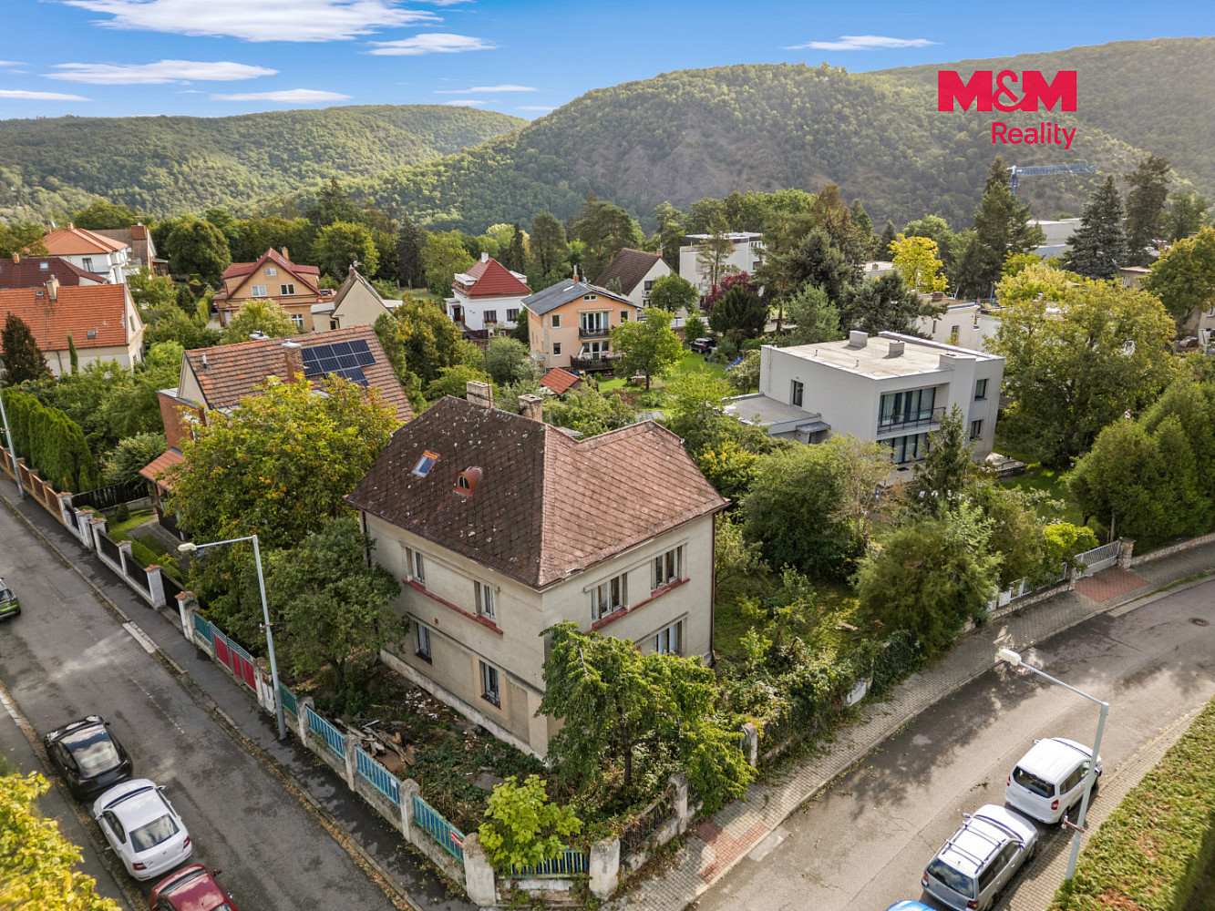 Prodej domu 200 m² s pozemkem 673 m² – fotografie 2