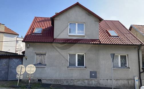 Prodej domu 326 m² s pozemkem 628 m², Příčná, Hřebeč, okres Kladno