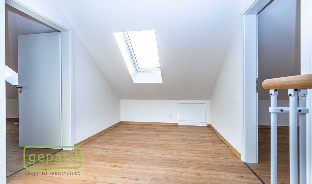 Prodej bytu 6+kk 159 m², Praha – náhled fotky 25