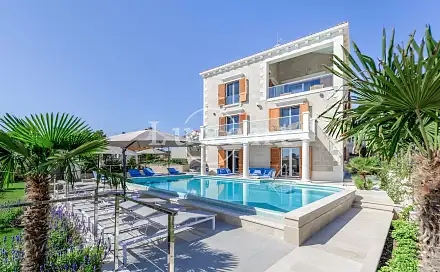 Prodej domu 420 m² s pozemkem 600 m², Rogoznica, Chorvatsko