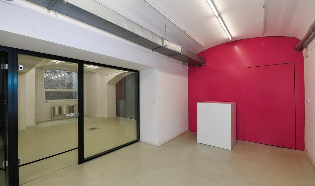 Pronájem obchodních prostor 436 m², Praha – náhled fotky 7