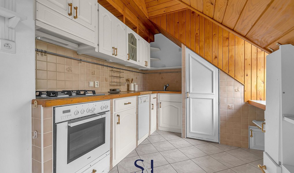 Prodej domu 240 m² s pozemkem 1 732 m², Nový Bor – náhled fotky 33