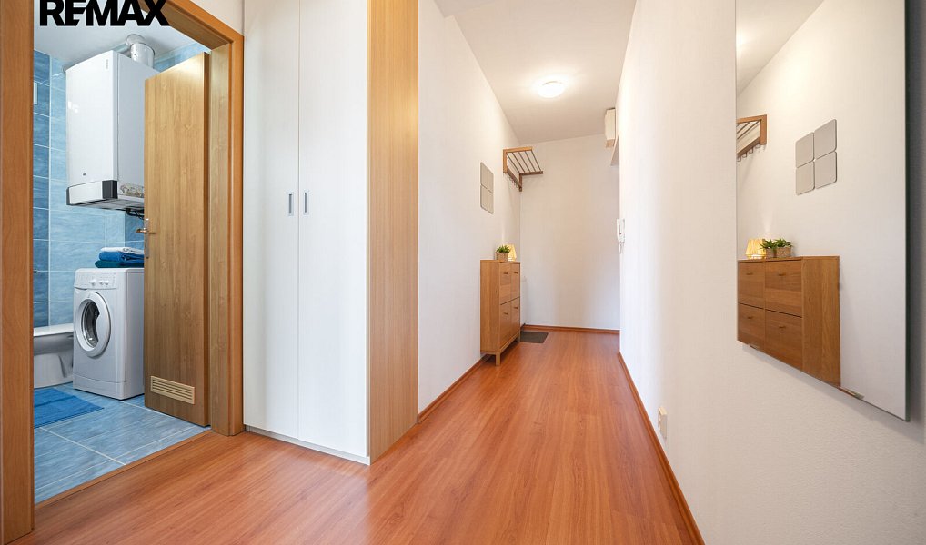 Prodej bytu 2+kk 44 m², Praha – náhled fotky 13