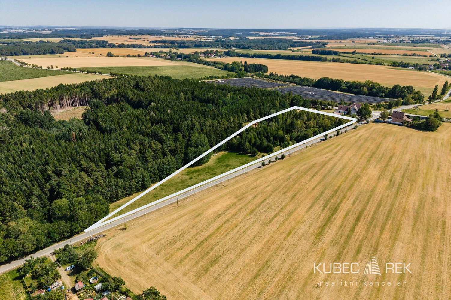Prodej stavebního pozemku 19 582 m² – fotografie 2