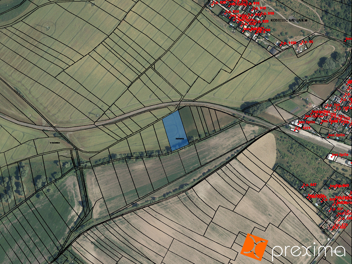 Prodej pole 985 m²