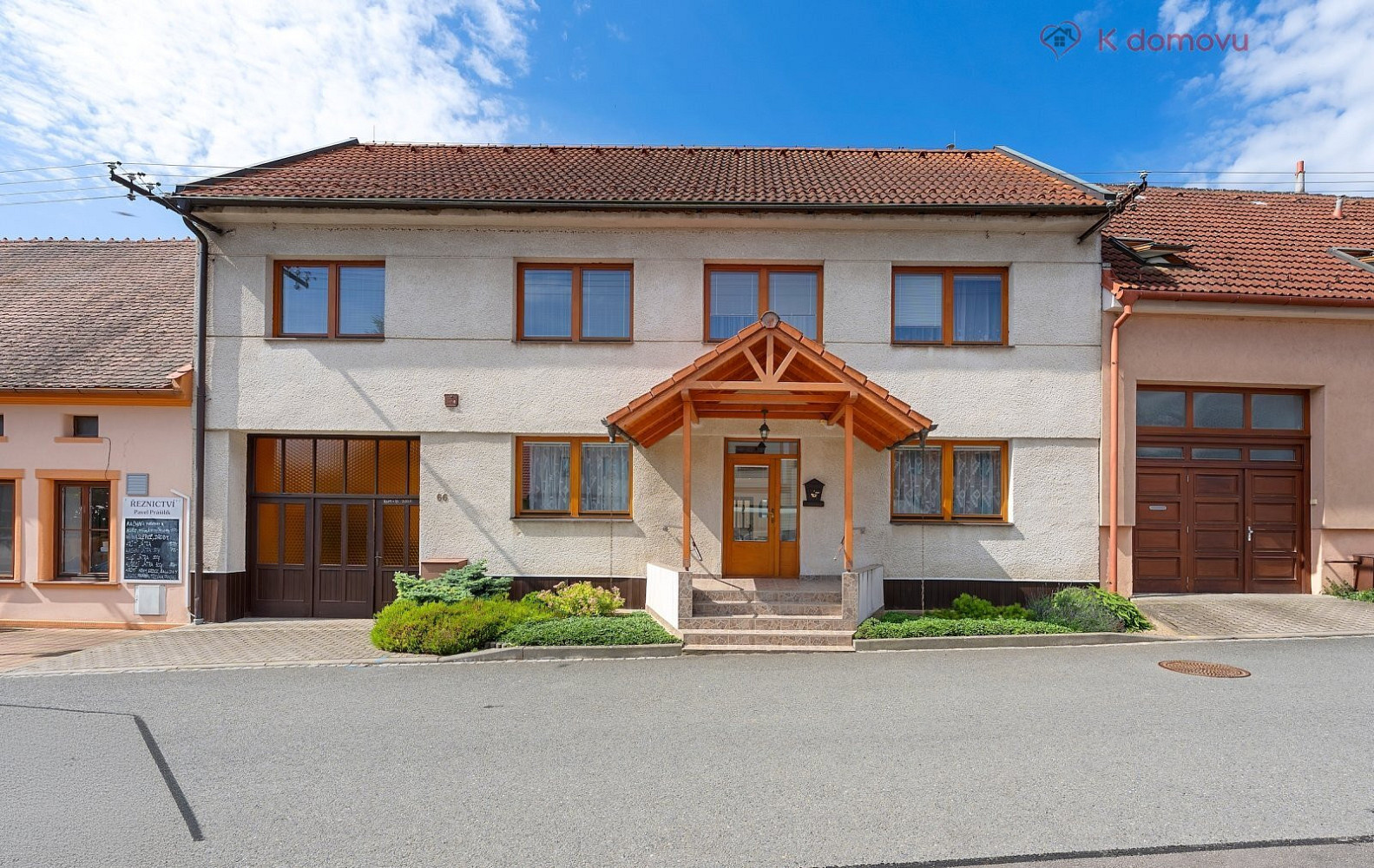 Prodej domu 260 m² s pozemkem 1 224 m²