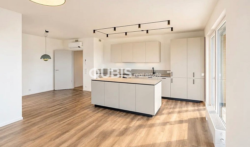 Pronájem bytu 4+kk 158 m², Praha – náhled fotky 3