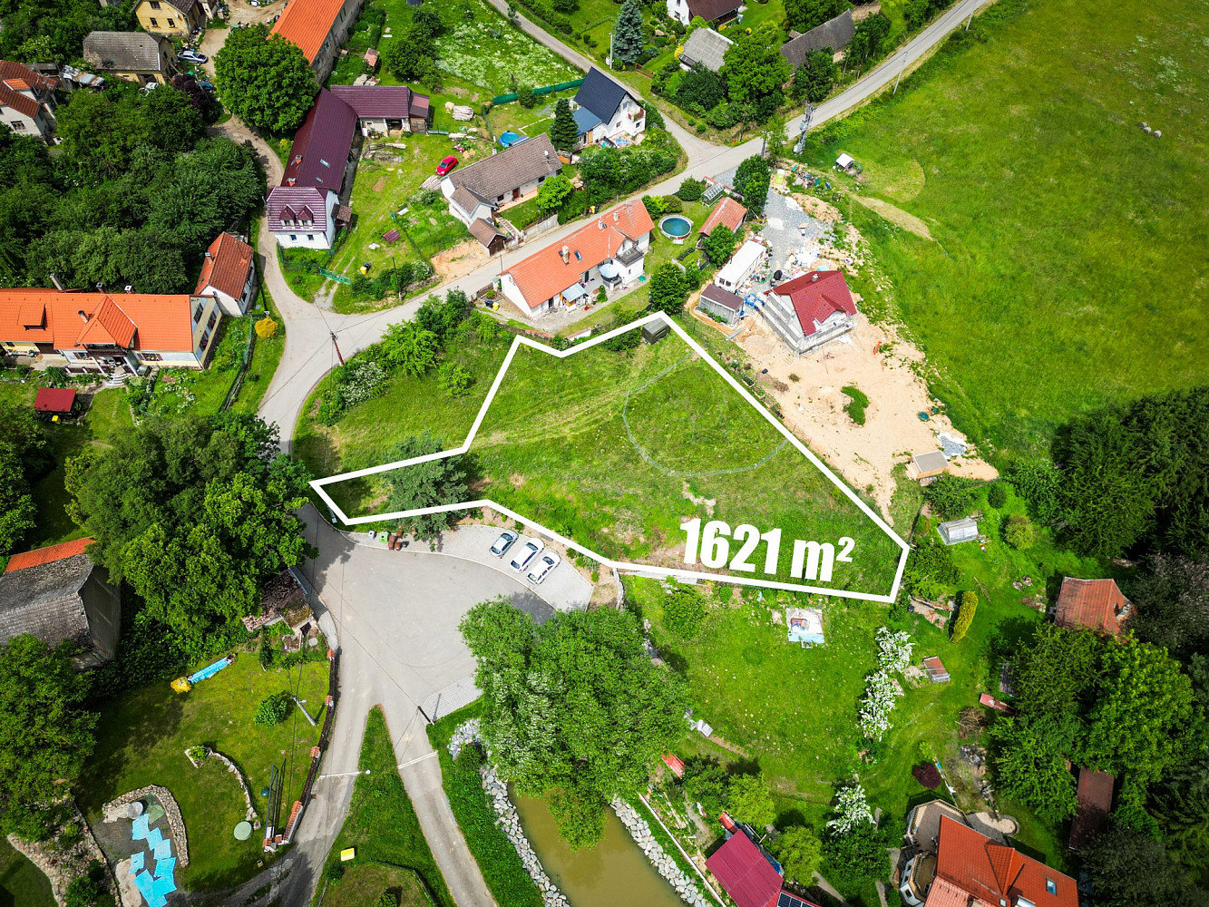 Prodej stavebního pozemku 1 621 m²