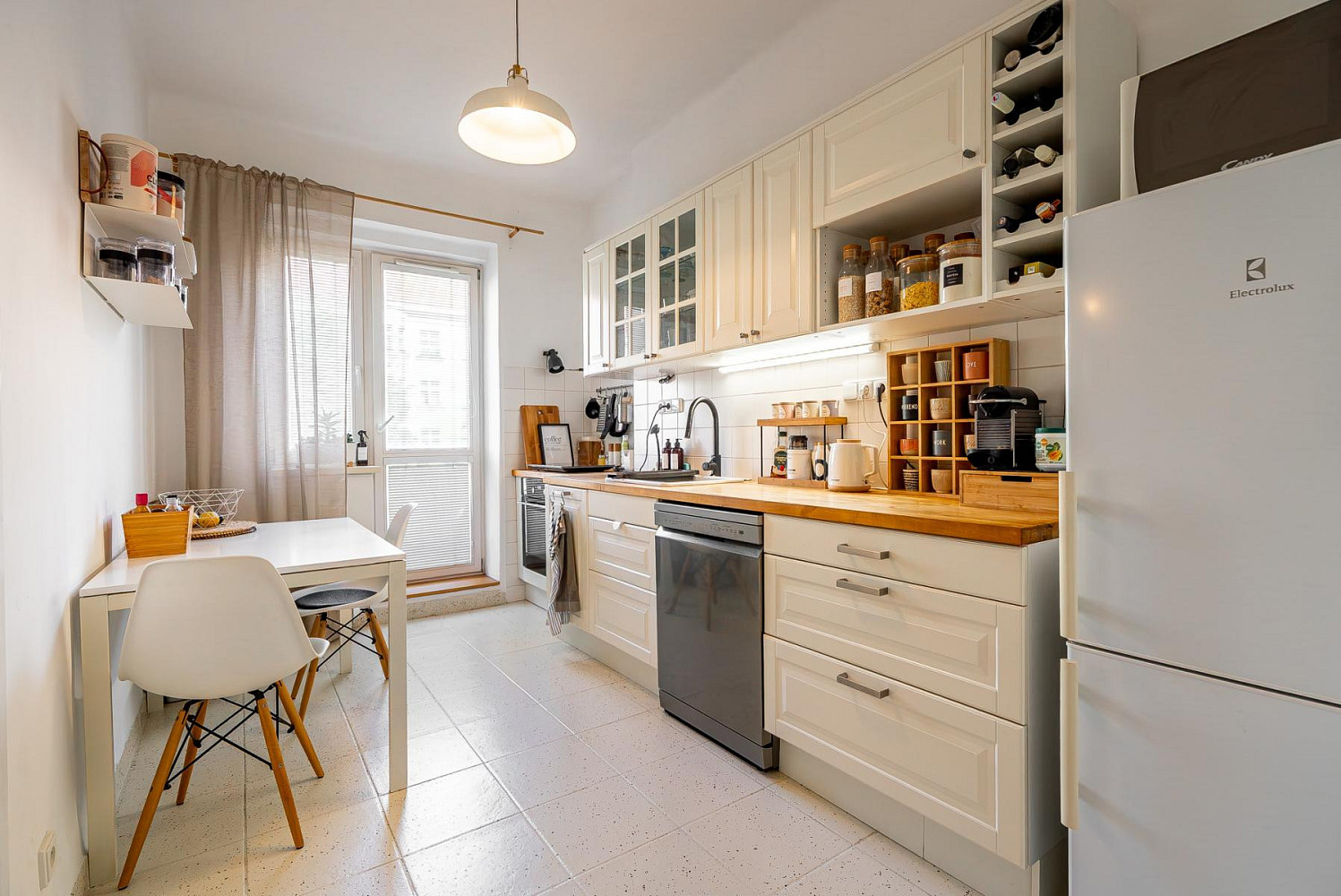 Prodej bytu 2+1 74 m² – fotografie 2