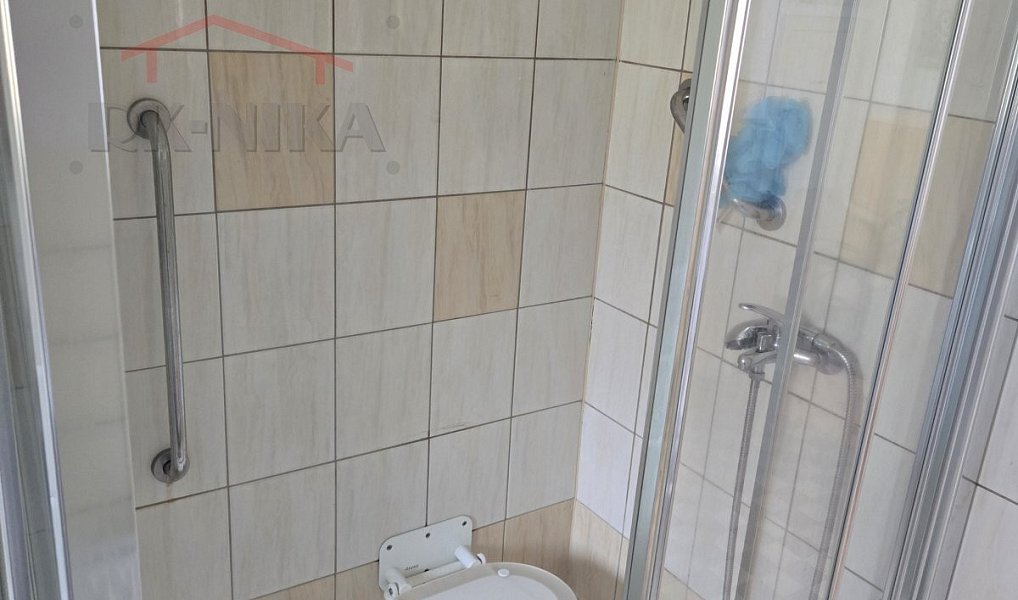 Prodej domu 183 m² s pozemkem 484 m², Semily – náhled fotky 16
