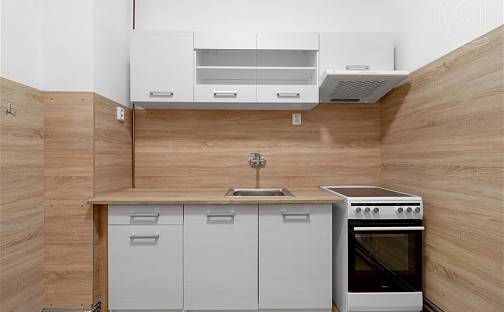 Pronájem bytu 2+1 60 m², náměstí Na Výhledech, Holýšov, okres Plzeň-Jih