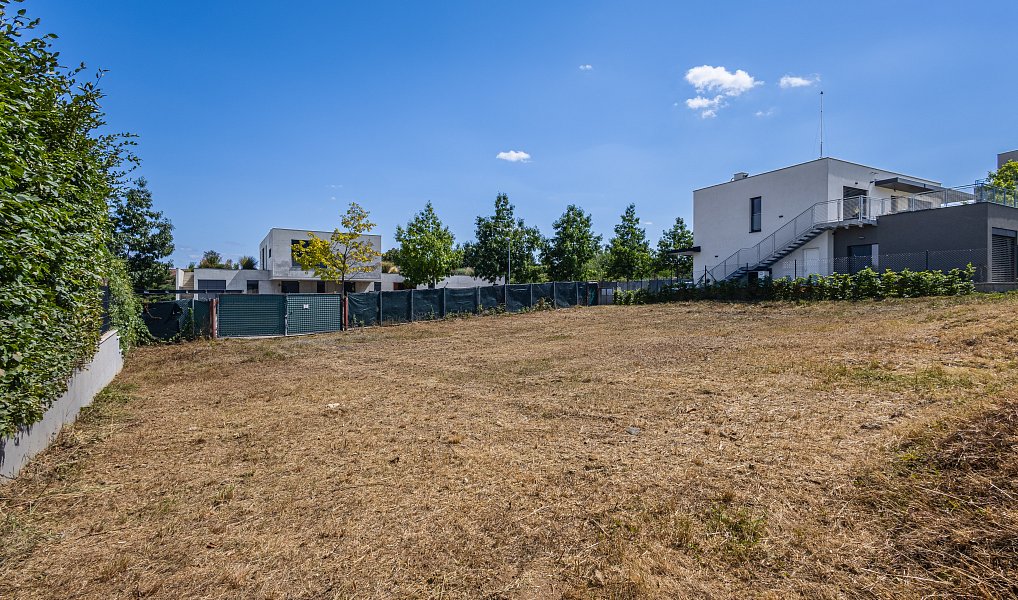 Prodej stavebního pozemku 826 m², Roztoky – náhled fotky 3
