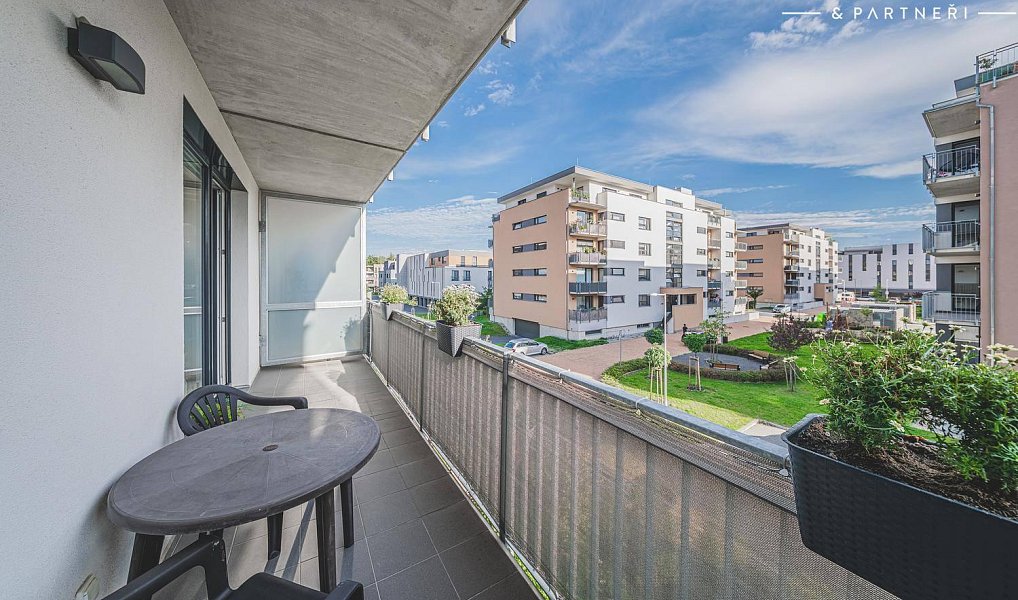 Pronájem bytu 2+kk 49 m², Hradec Králové – náhled fotky 10