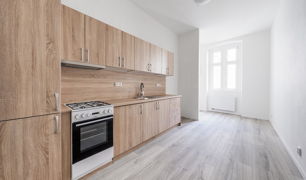 Pronájem bytu 2+1 63 m², Plzeň – náhled fotky 2