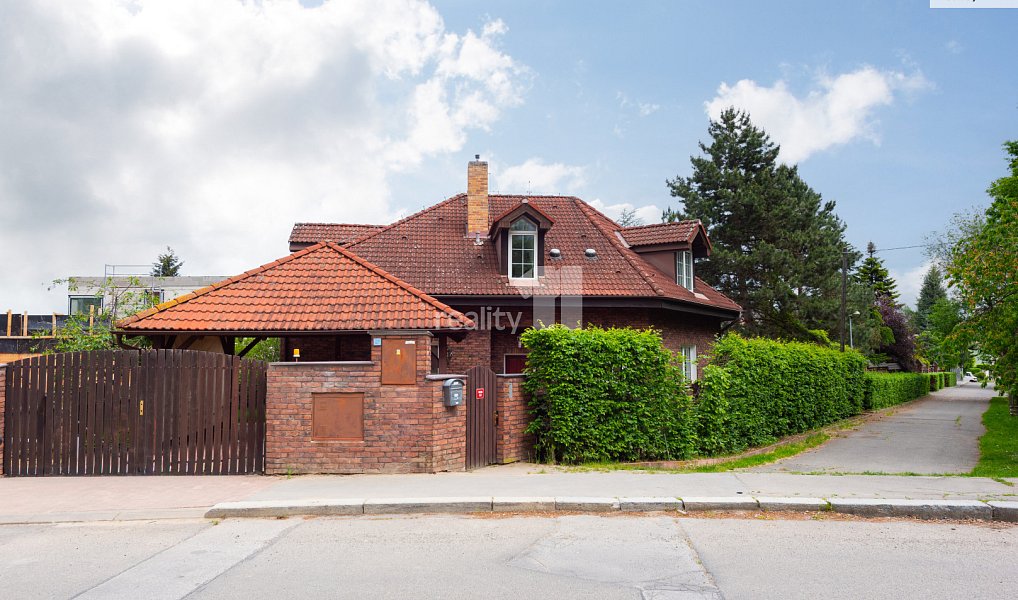 Prodej domu 420 m² s pozemkem 717 m², Praha – náhled fotky 26