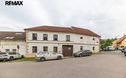 Pronájem skladovacích prostor 85 m², náměstí Chuchelských bojovníků, Praha 5 - Velká Chuchle