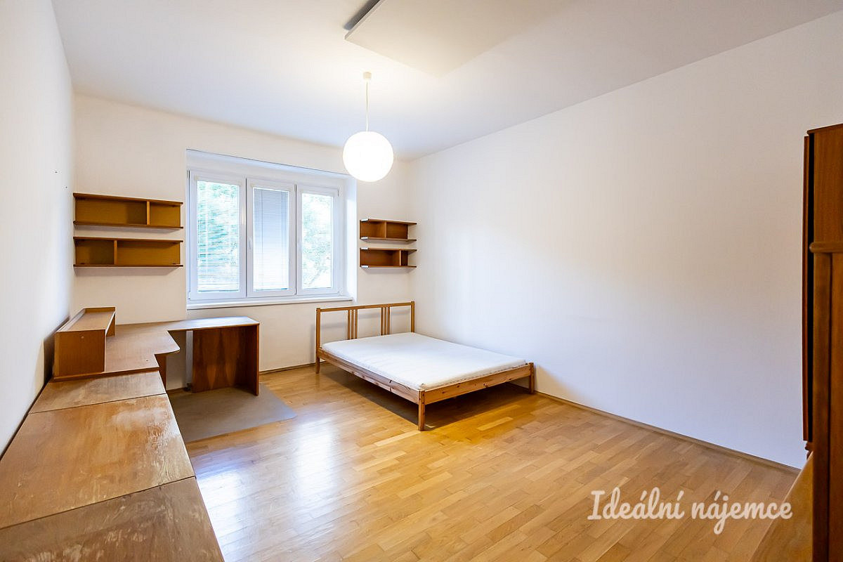 Pronájem bytu 1+kk 29 m² – fotografie 3