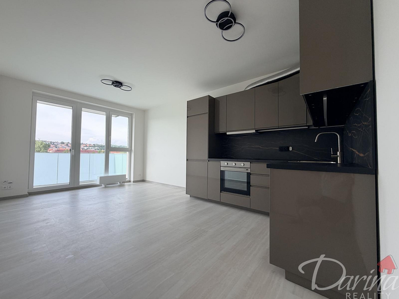 Pronájem bytu 2+kk 45 m² — photo 2