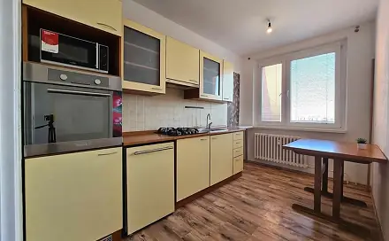 Pronájem bytu 3+1 76 m², U pošty, Brno - Starý Lískovec