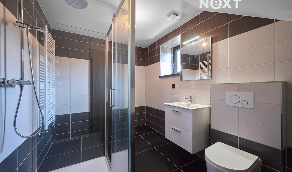 Prodej domu 164 m² s pozemkem 375 m², Srch – náhled fotky 14
