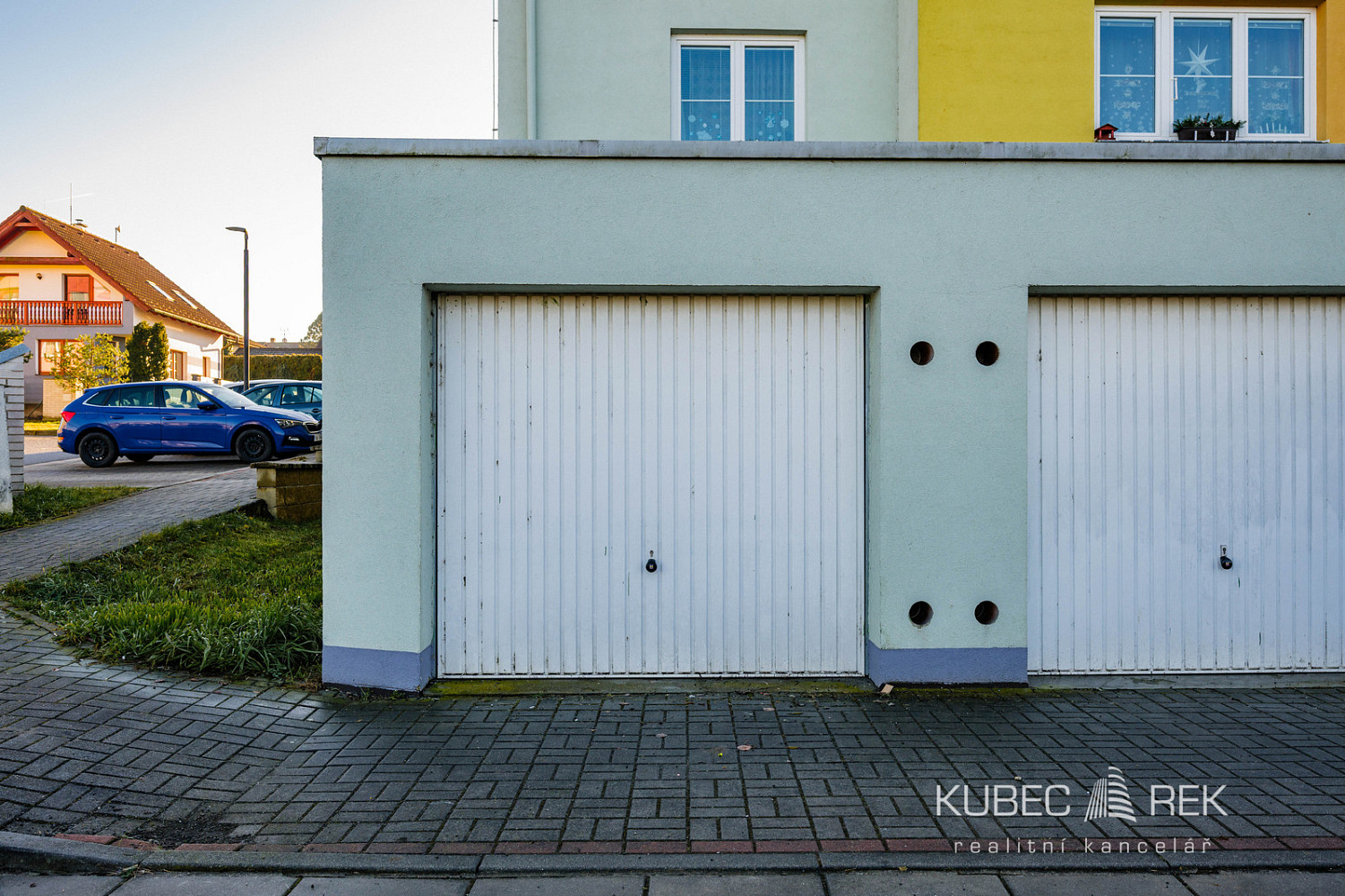 Prodej garáže 18 m2, nad obchvatem 592 — photo 3