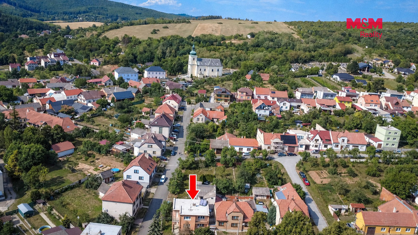 Prodej domu 176 m² s pozemkem 777 m² – fotografie 2