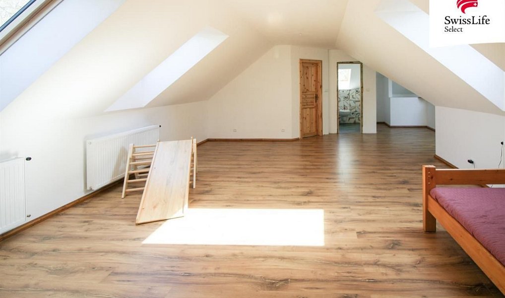 Prodej domu 255 m² s pozemkem 1 349 m², Zvíkov – náhled fotky 9