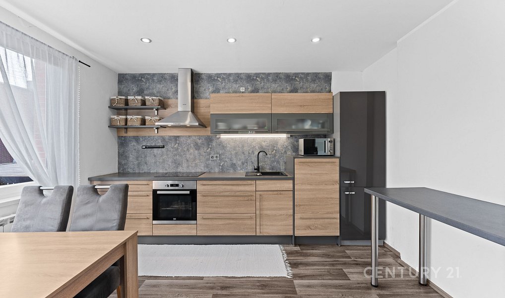 Prodej domu 112 m² s pozemkem 85 m², Zlín – náhled fotky 2