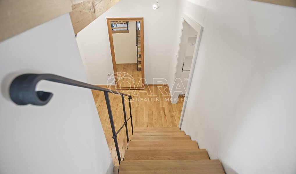Pronájem komerčního objektu (jiného typu) 470 m², Praha – náhled fotky 10