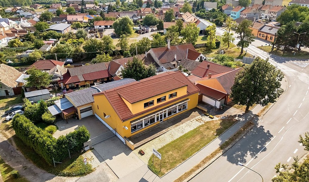 Prodej obchodních prostor 484 m², Drnholec – náhled fotky 8