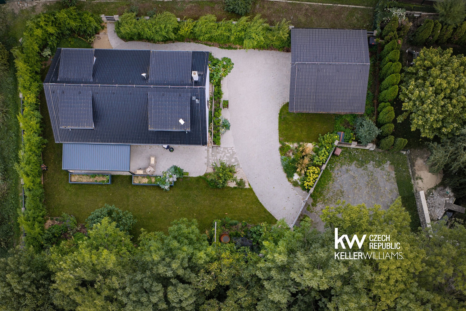 Prodej domu 145 m² s pozemkem 723 m² – fotografie 2