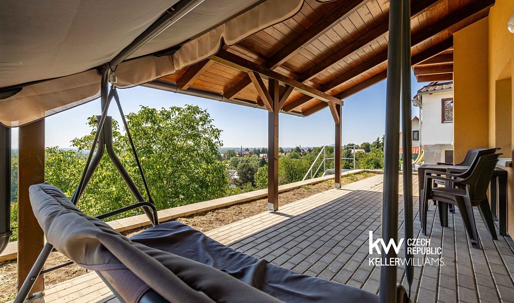 Prodej zahrady 640 m², Malé Žernoseky – náhled fotky 3
