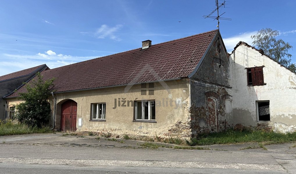 Prodej domu 200 m² s pozemkem 1 379 m², Dívčice – náhled fotky 3