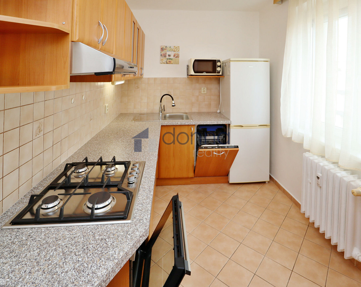 Pronájem bytu 2+1 48 m² – fotografie 3