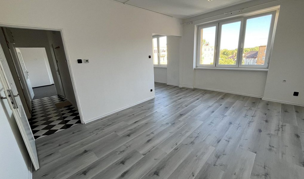 Pronájem bytu 2+1 56 m², Litvínov – náhled fotky 5