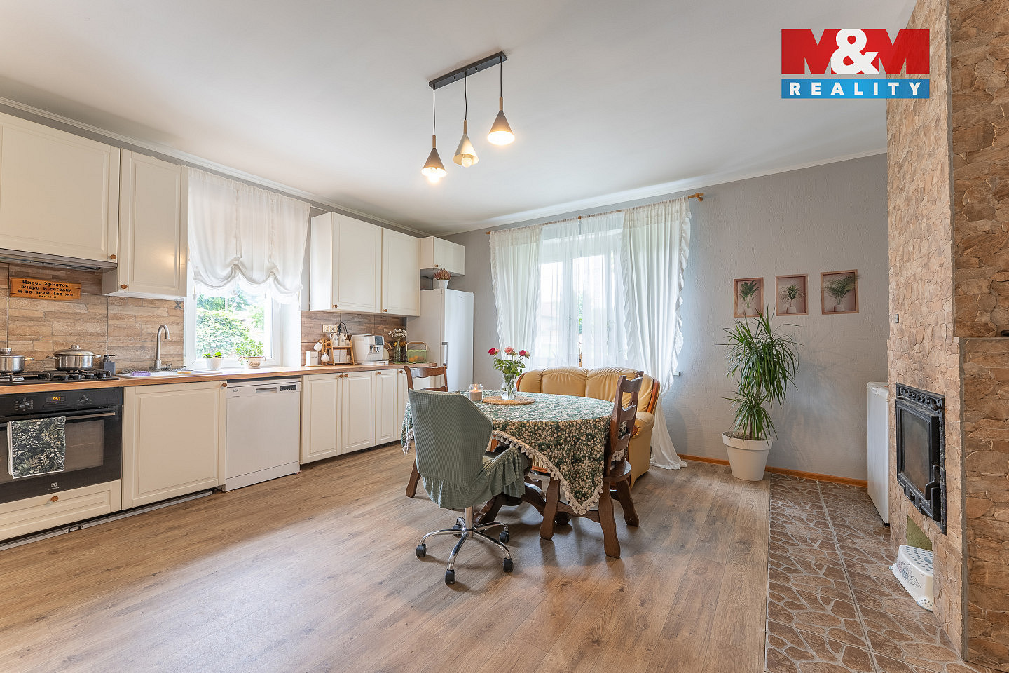Prodej domu 400 m² s pozemkem 2 264 m² – fotografie 3