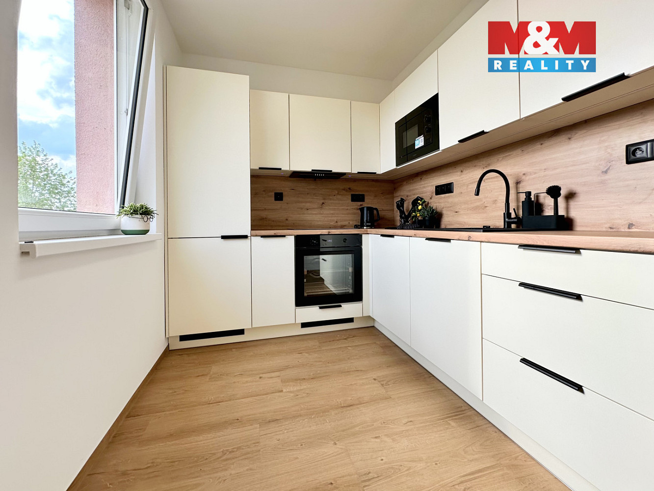 Prodej bytu 3+1 72 m² – pohled 4