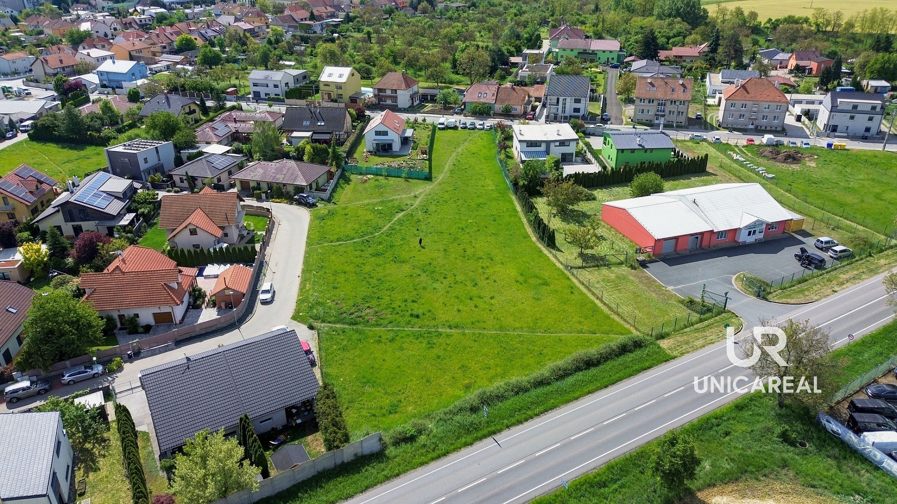 Prodej stavebního pozemku 1 324 m² – fotografie 3