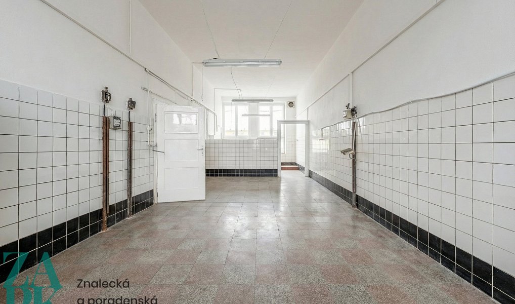 Pronájem kanceláře 173 m², Cheb – náhled fotky 4