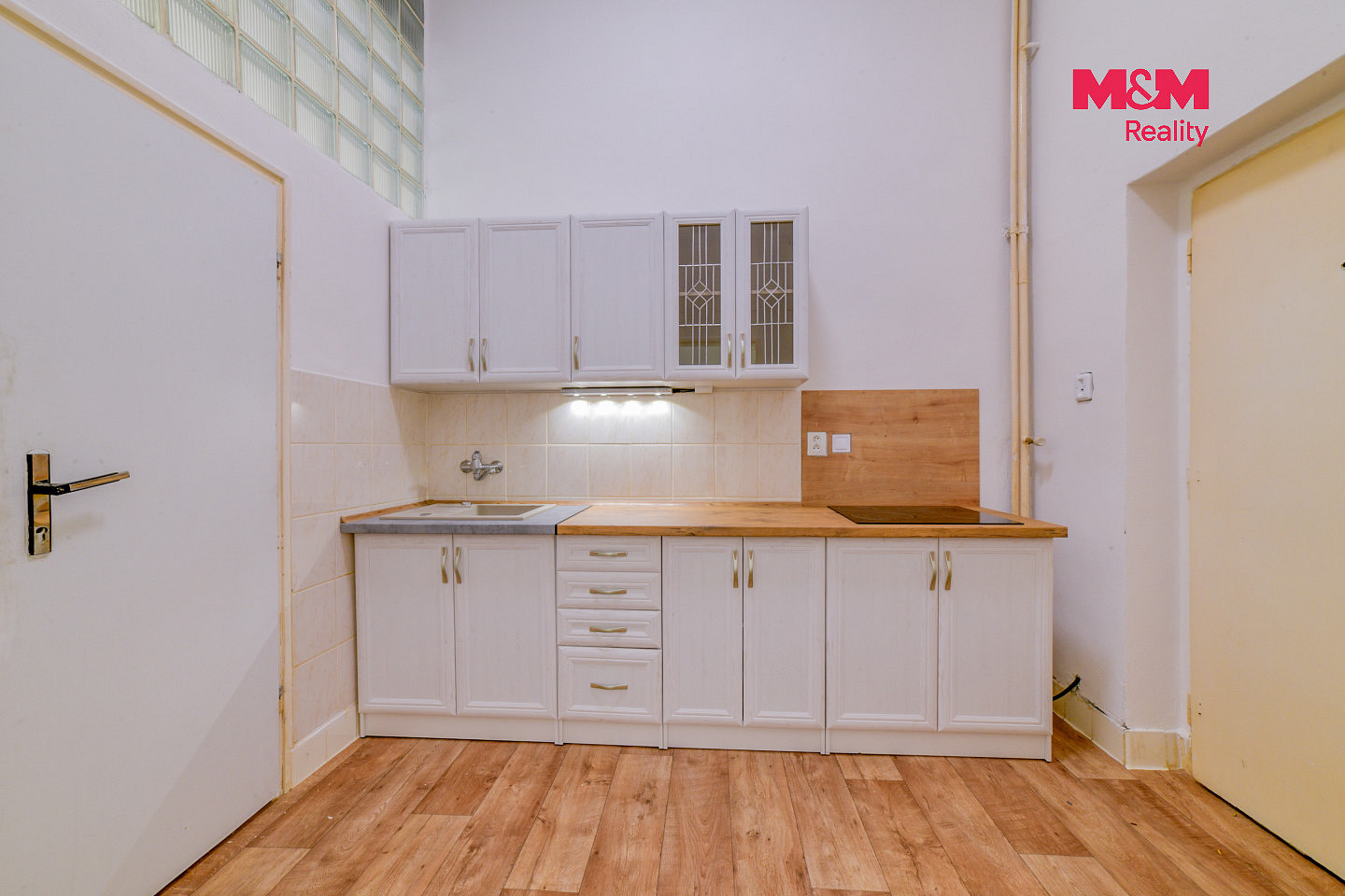 Pronájem bytu 1+kk 33 m² – fotografie 4