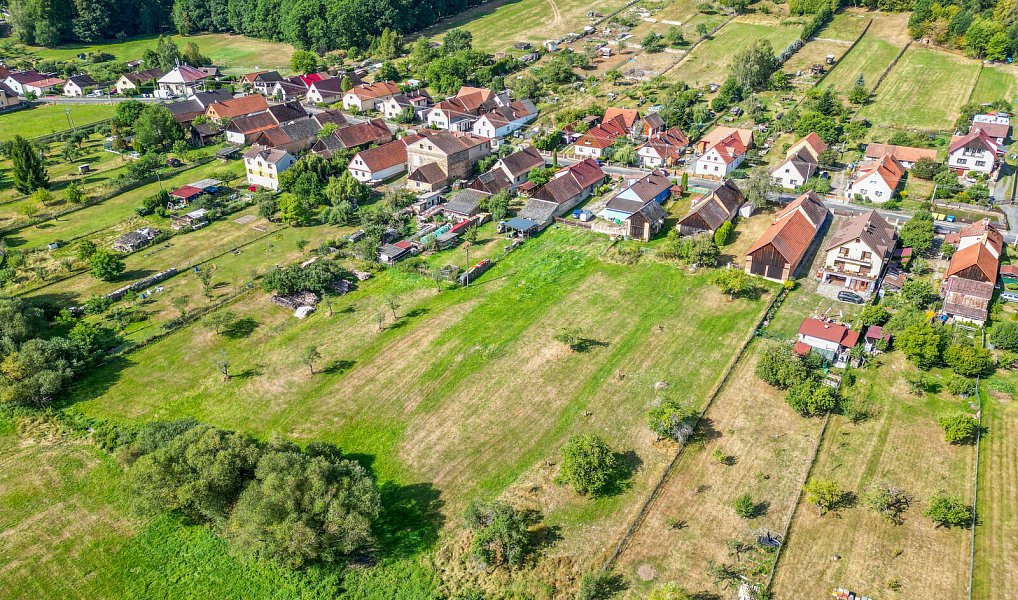 Prodej domu 160 m² s pozemkem 2 647 m², Karlova Ves – náhled fotky 23