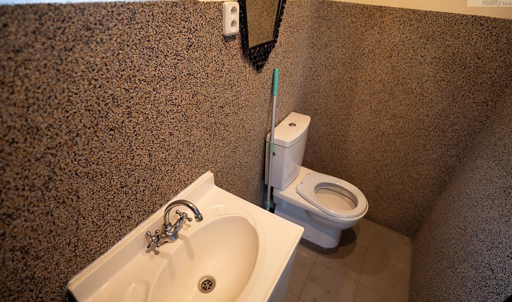 Prodej výrobních prostor 128 m², Most – náhled fotky 8