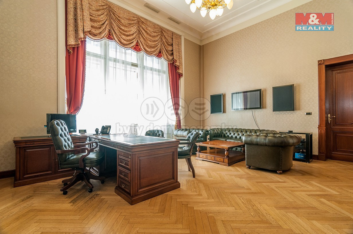 Prodej komerčního objektu (jiného typu) 664 m² — photo 2