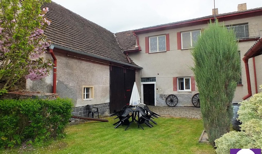 Prodej domu 422 m² s pozemkem 2 370 m², Zalužany – náhled fotky 2