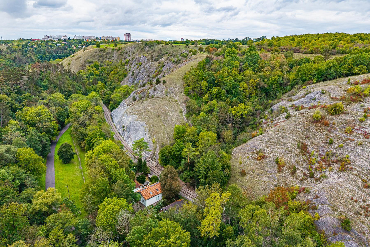 Prodej domu 120 m² s pozemkem 533 m² — photo 2