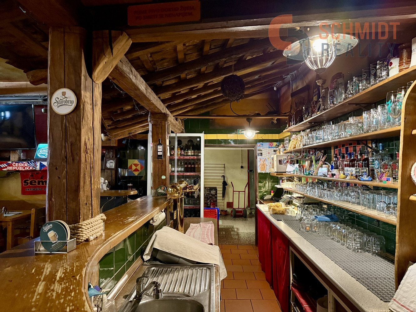 Pronájem obchodních prostor 350 m² – pohled 5